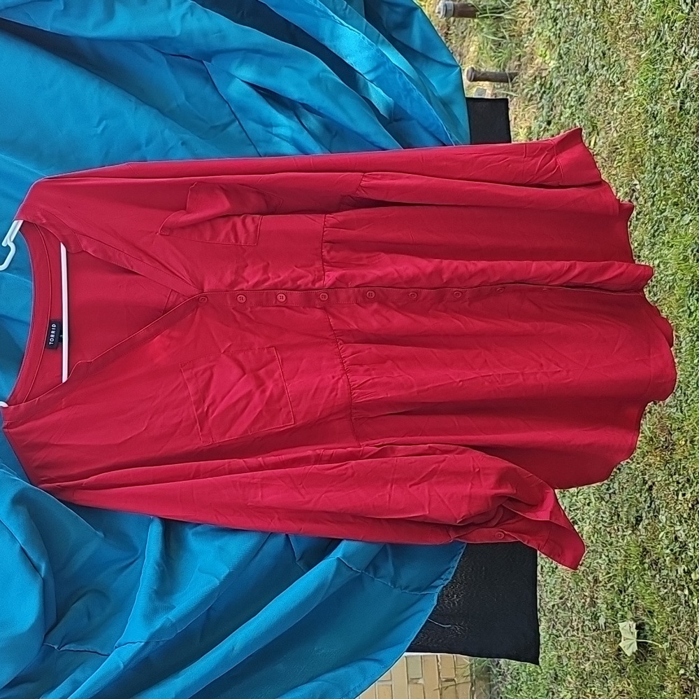 Torrid Vibrant Red Ling Sleeve Top